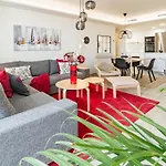 Inf4.6p - Spacious In Appartamento Estepona