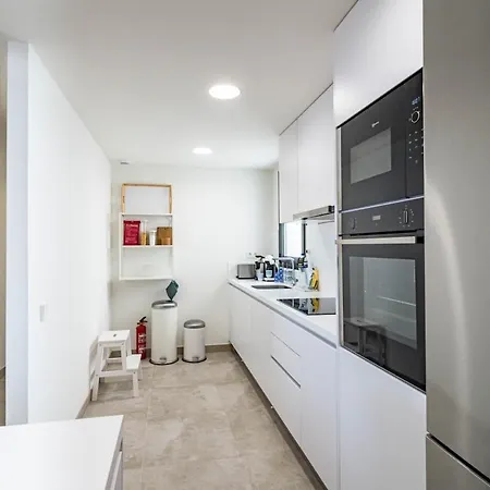 Inf4.6p - Spacious In Apartamento