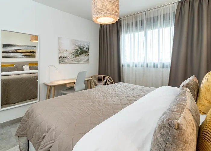 Inf4.6p - Spacious In Appartement *