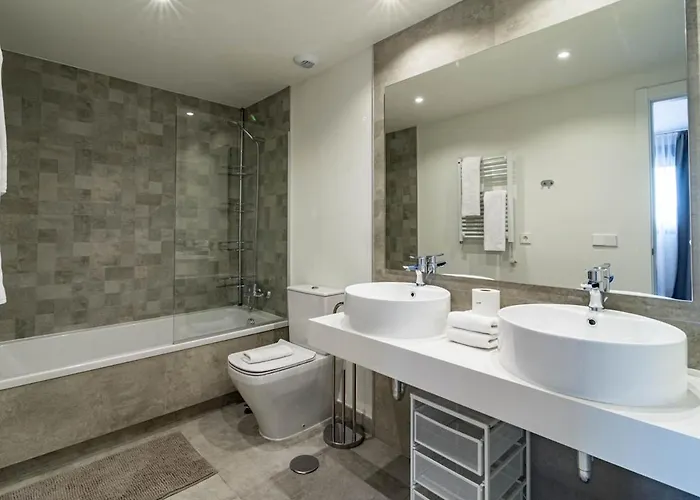 Inf4.6p - Spacious In Appartement Estepona